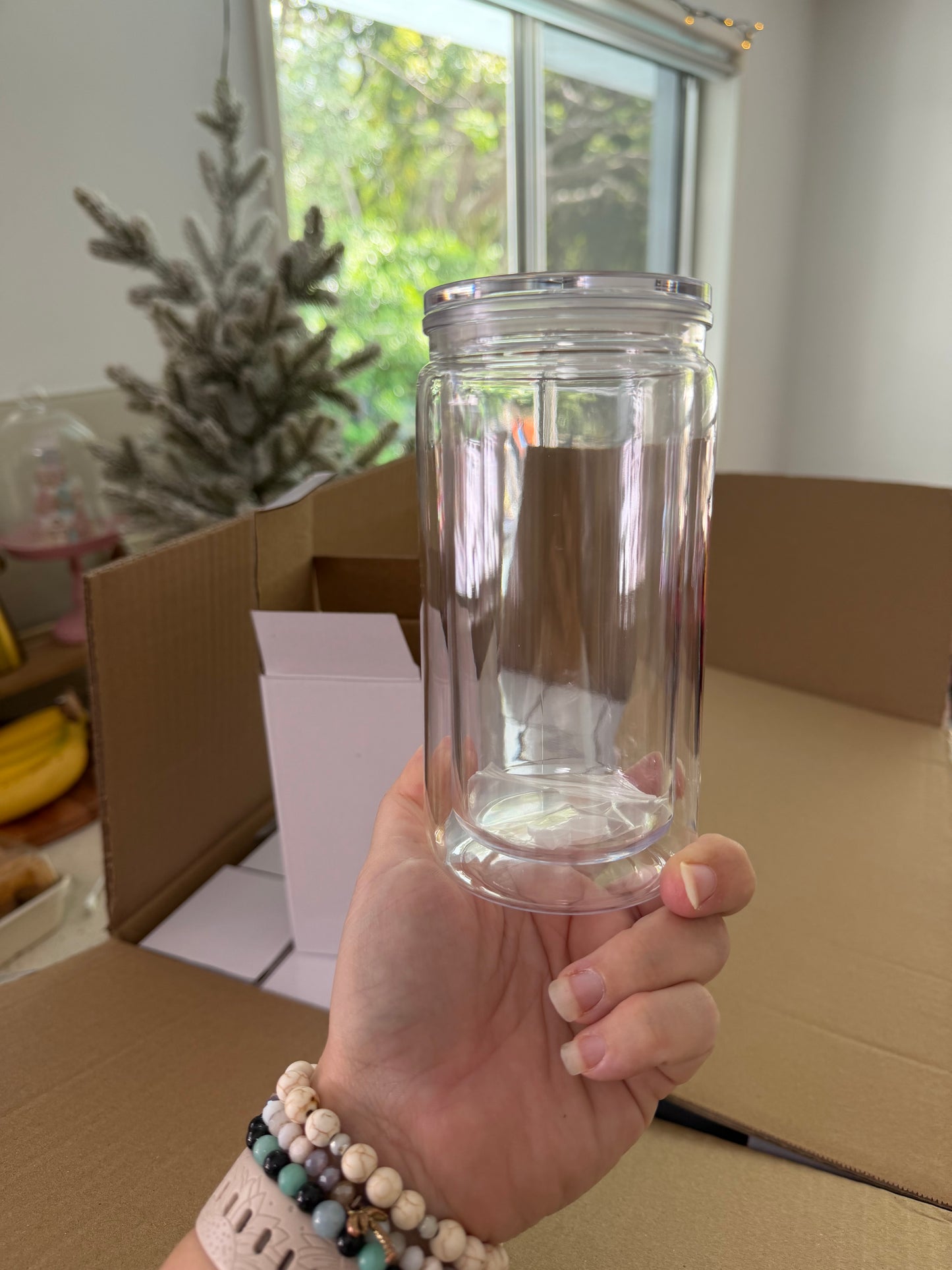 Acrylic 16oz Cup with colour lid.