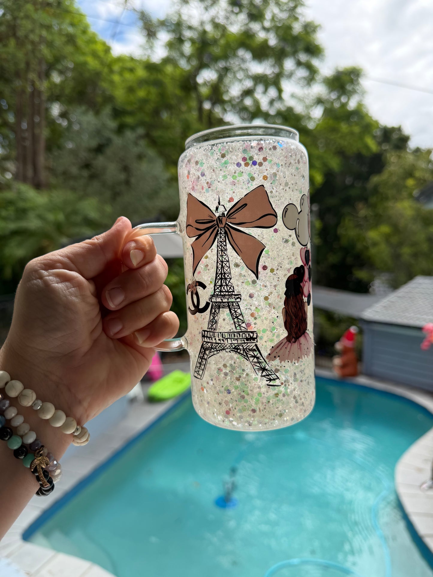 Glass White Glam Snow Globe Cup 20oz with handle