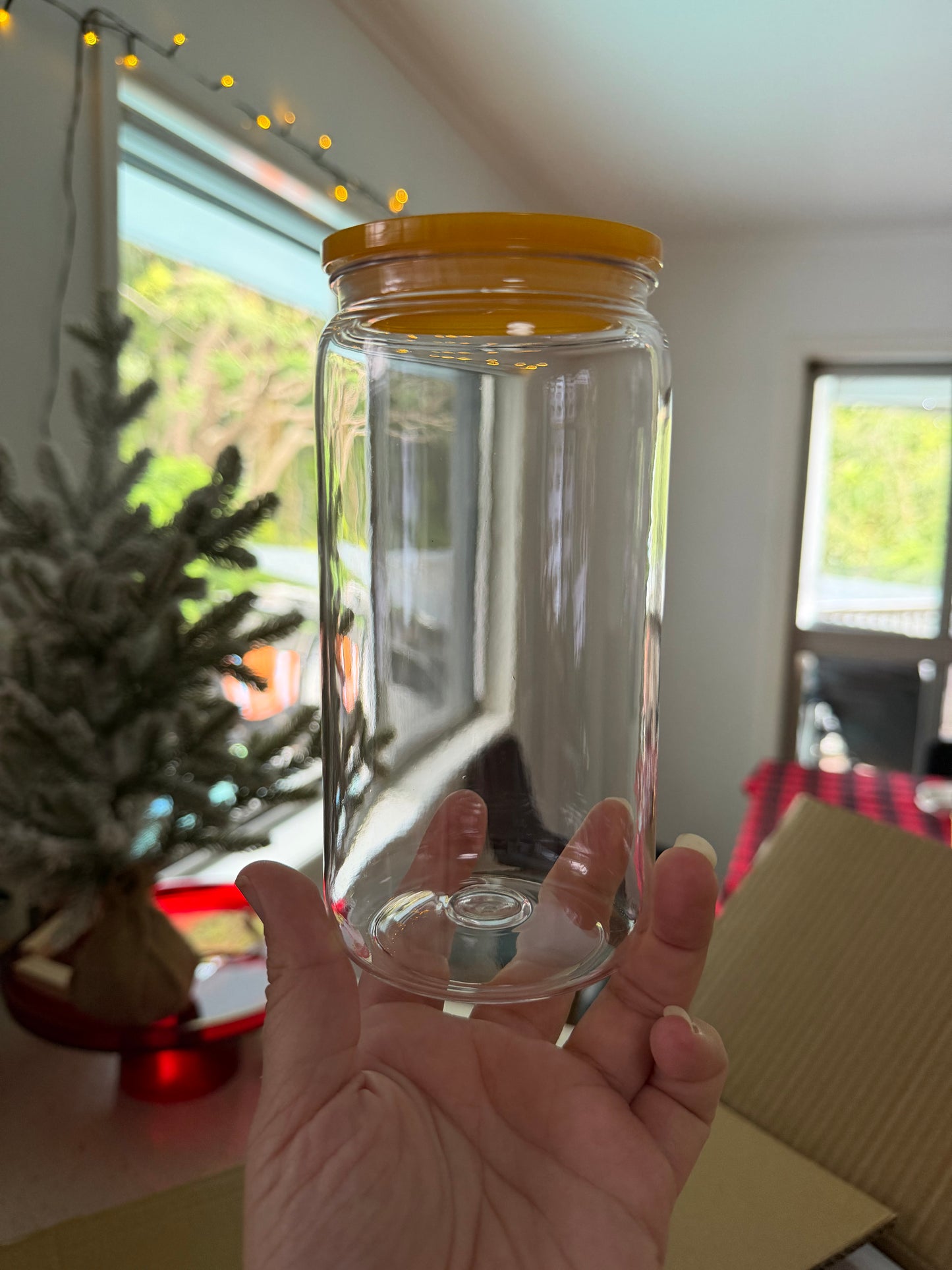 Acrylic 16oz Cup with colour lid.