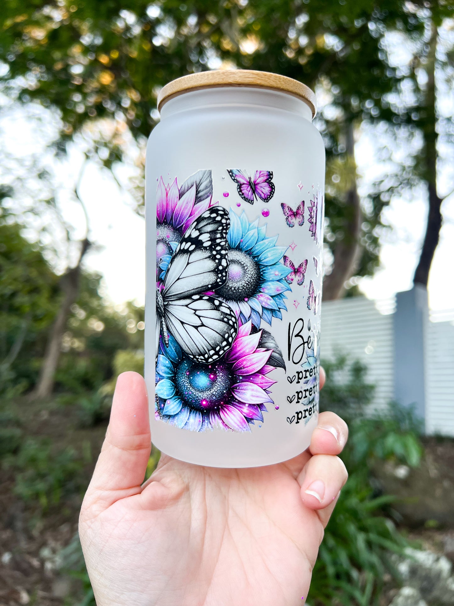 Be Pretty, Be Strong, Be Brave, Be Kind – Frosted Glass Can
 16oz with Bamboo Lid