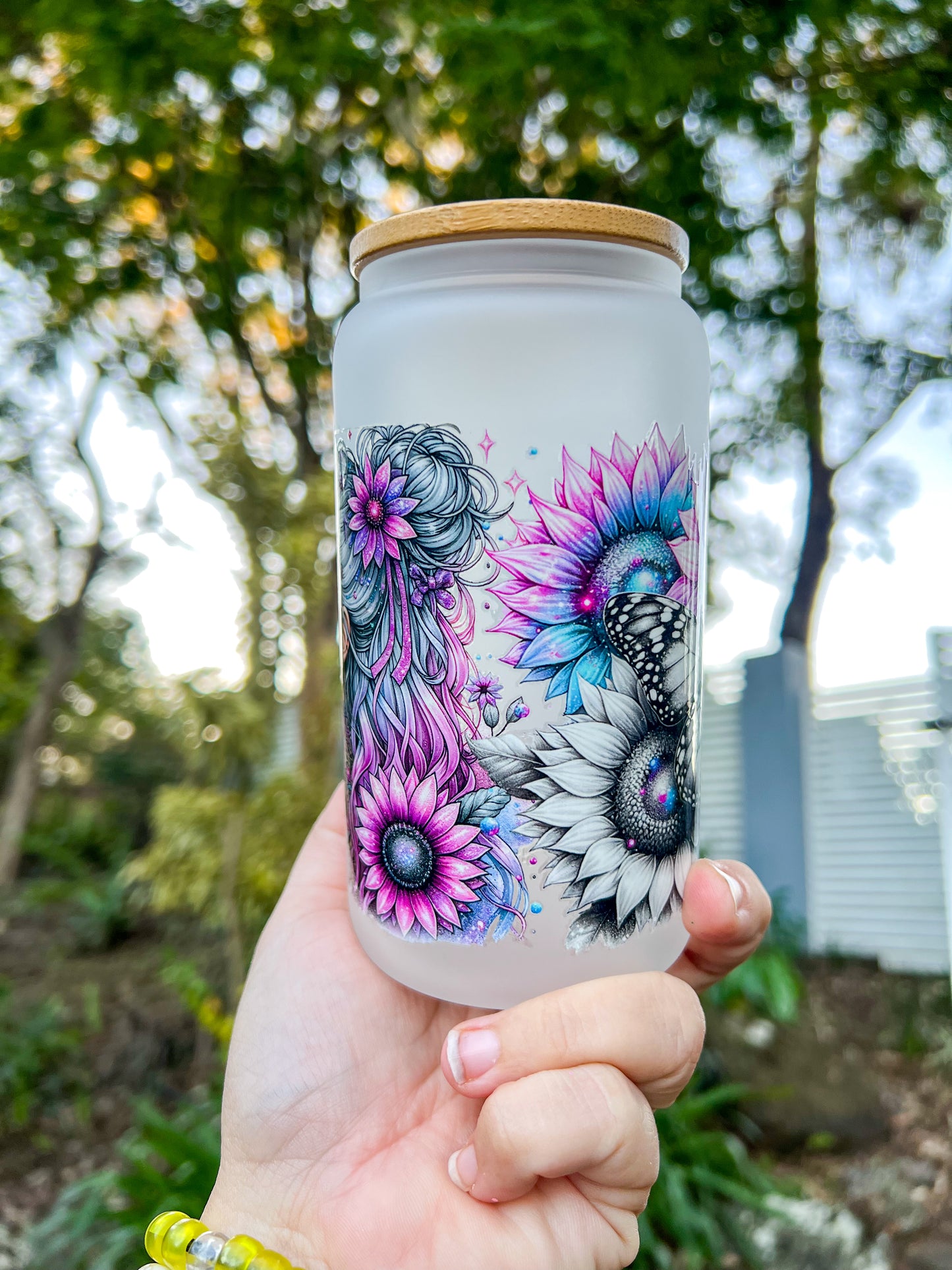 Be Pretty, Be Strong, Be Brave, Be Kind – Frosted Glass Can
 16oz with Bamboo Lid