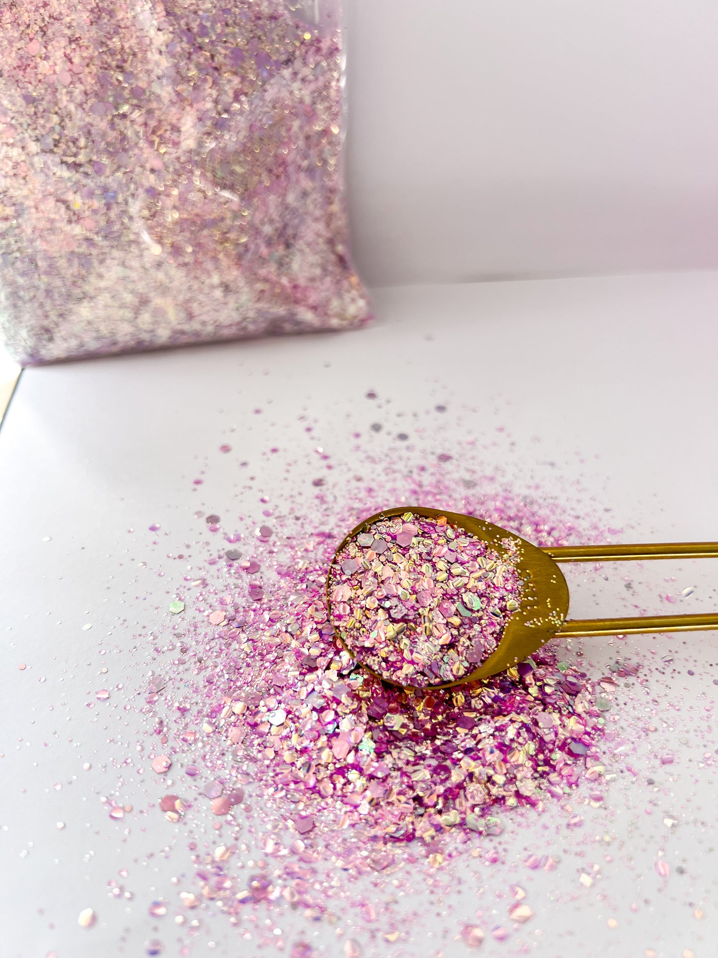 🌸 Fairy Bloom – Iridescent Bubble Glitter