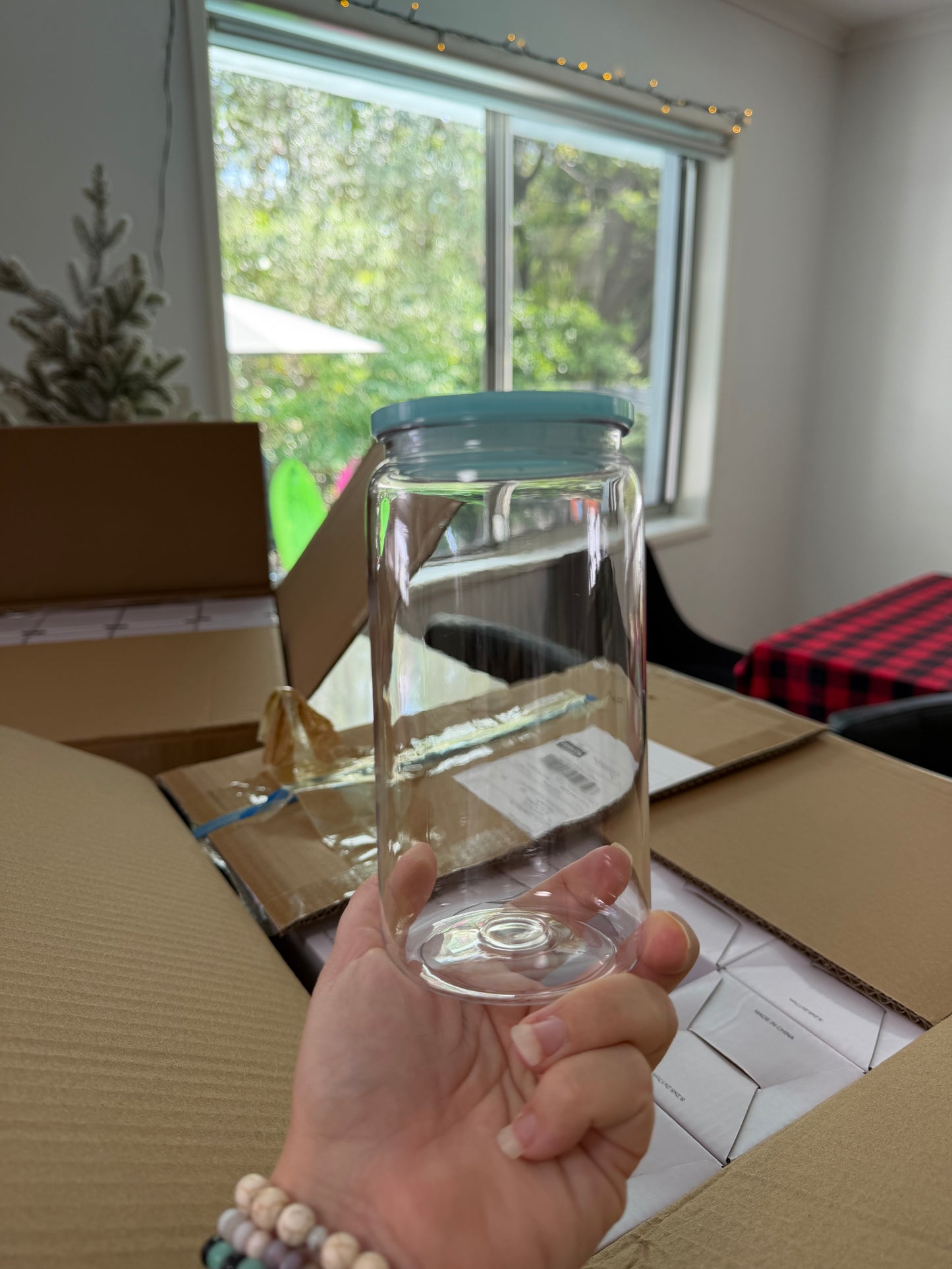 Acrylic 16oz Cup with colour lid.