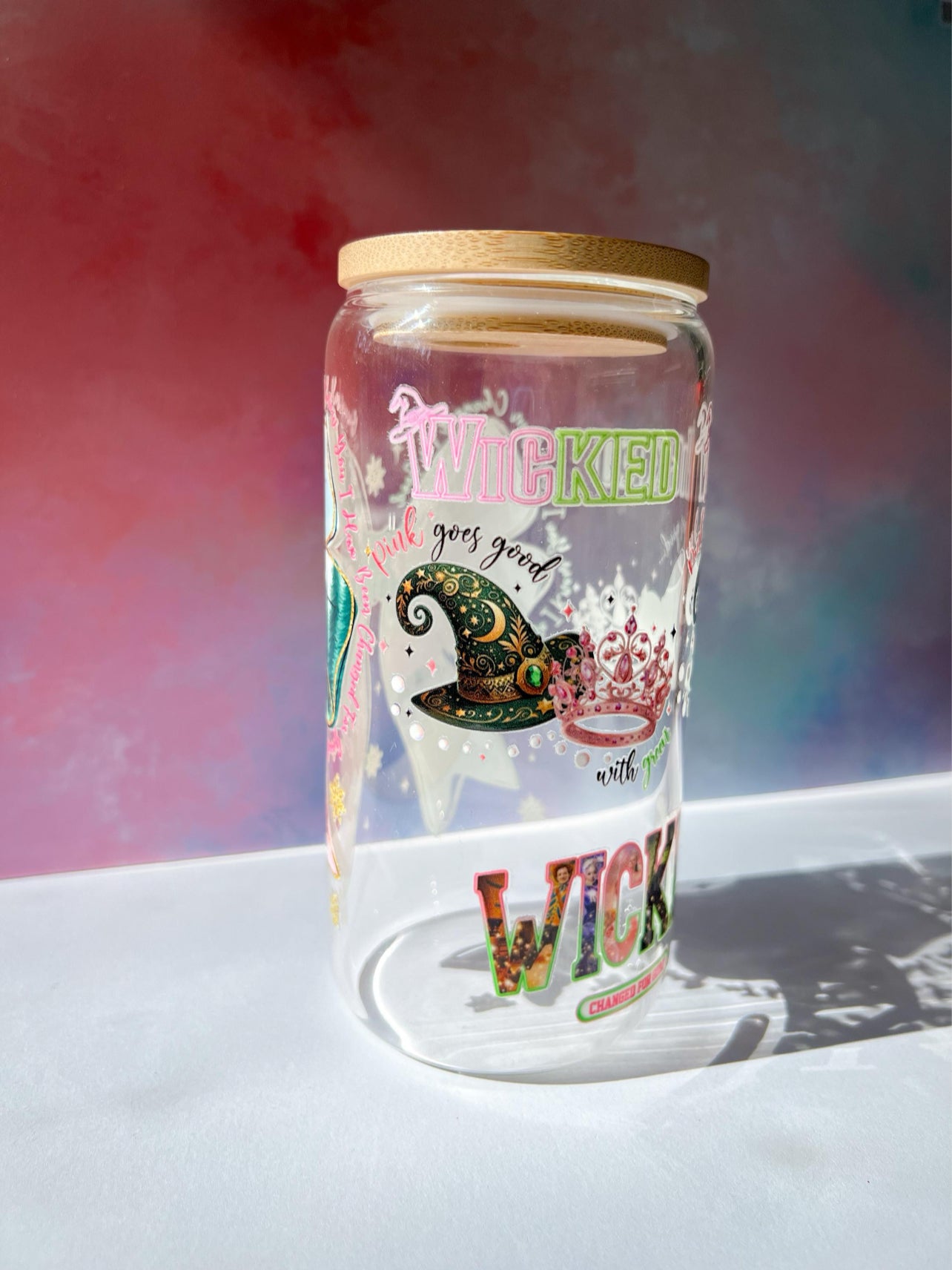 Wicked-Inspired Broadway Glass Tumbler – 16oz Cup with Glinda & Elphaba Design
