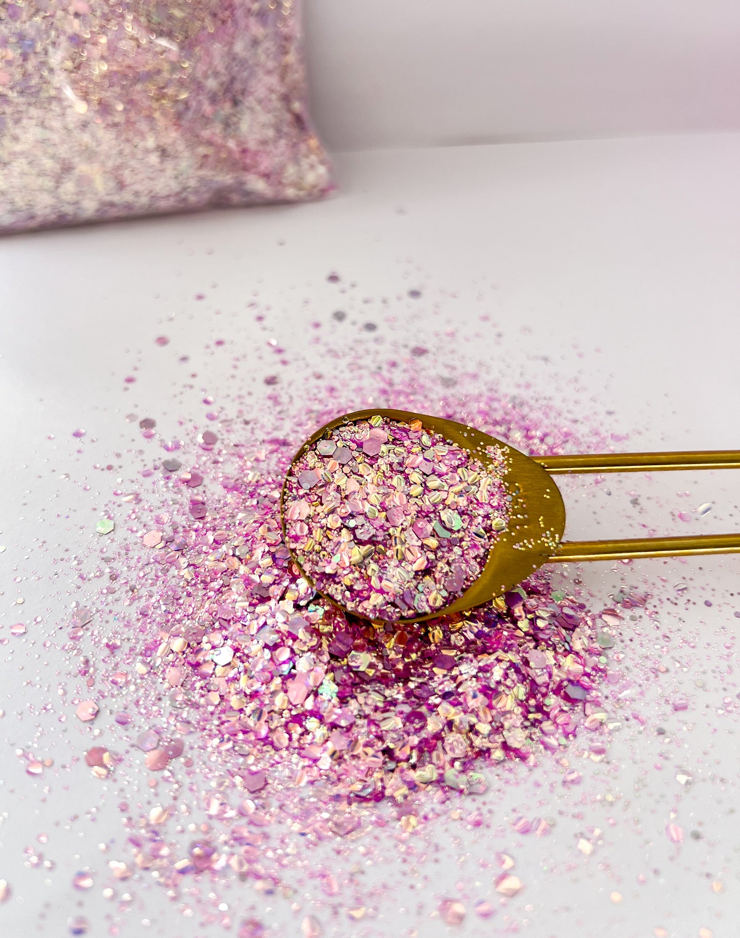 🌸 Fairy Bloom – Iridescent Bubble Glitter