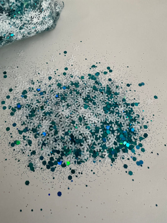 Snowflake Sparkle Mix – Iridescent Winter Glitter