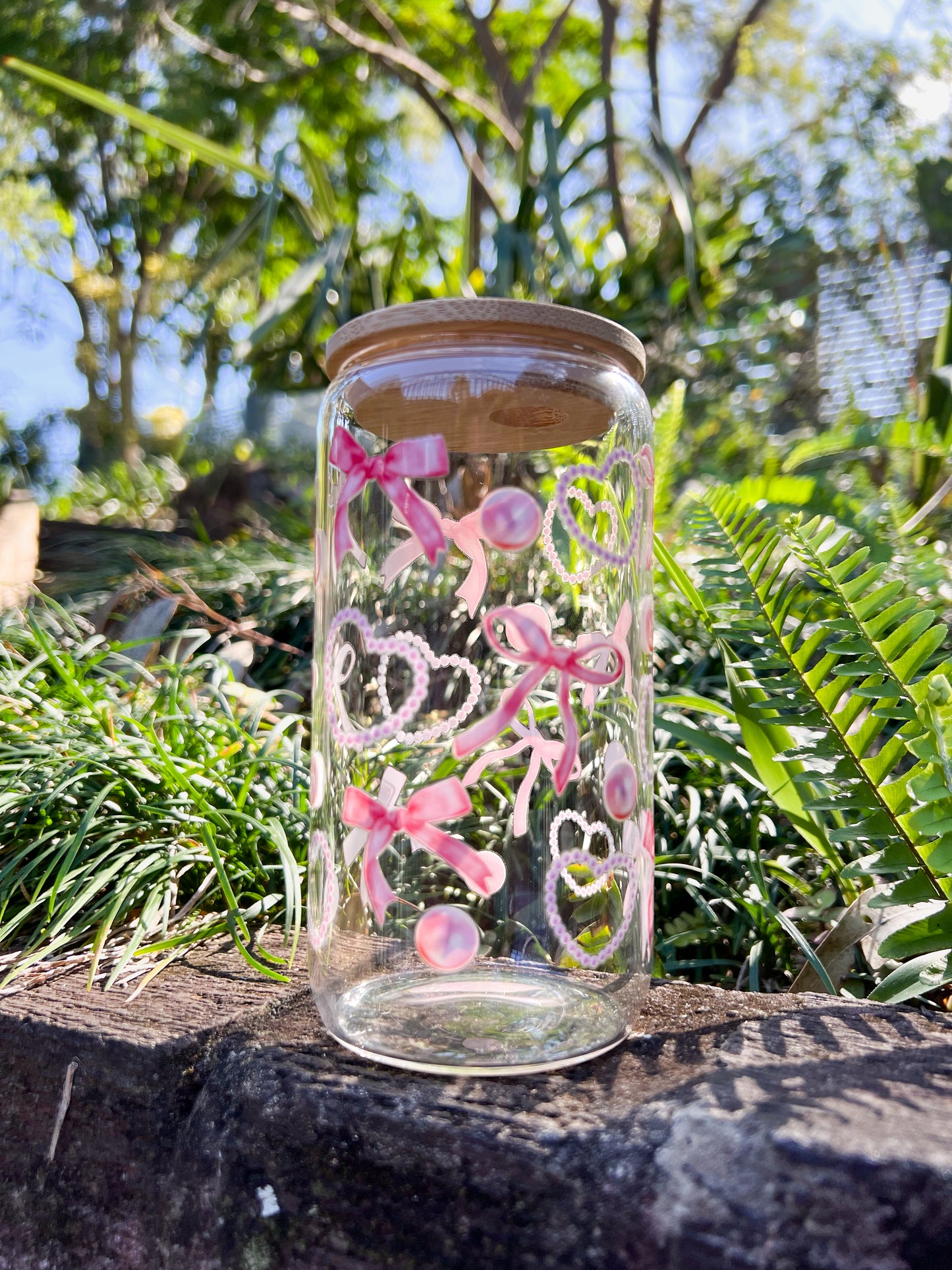 Pink Bow & Pearl Heart Glass Tumbler – Optional Pink Lid