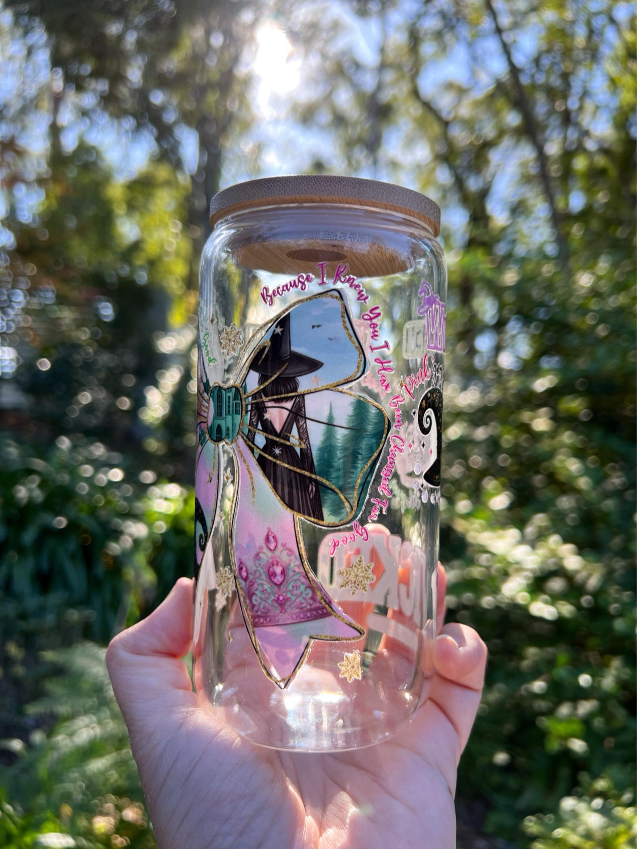 Wicked-Inspired Broadway Glass Tumbler – 16oz Cup with Glinda & Elphaba Design