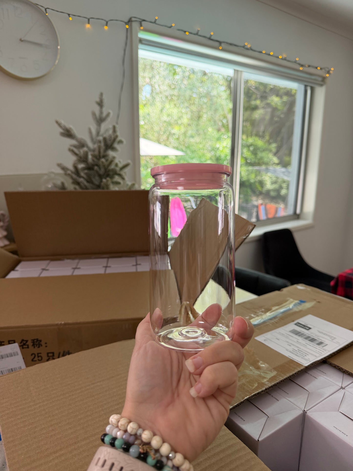 Acrylic 16oz Cup with colour lid.