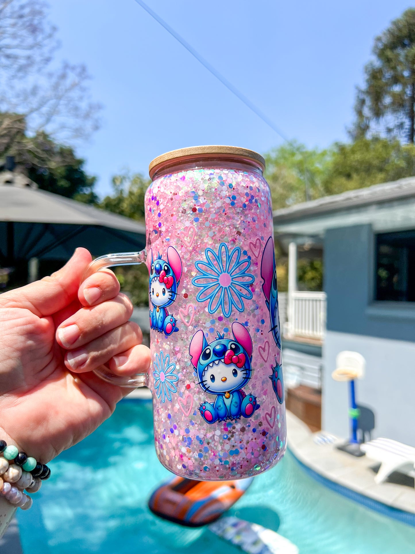 🌸 Sweet Ohana – Glitter Snow Globe